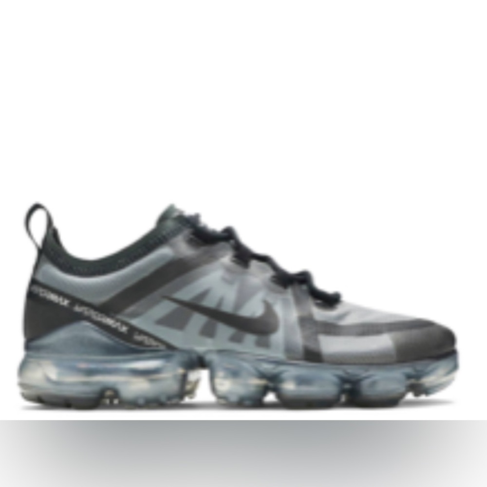 WMNS AIR VAPORMAX 2019 'GHOST BLACK'
Worn twice doesn’t have original box